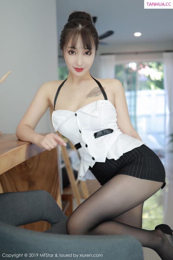 林子欣  [MFStar]高清写真图 2019.12.05 VOL.238 Betty林子欣第14张图片
